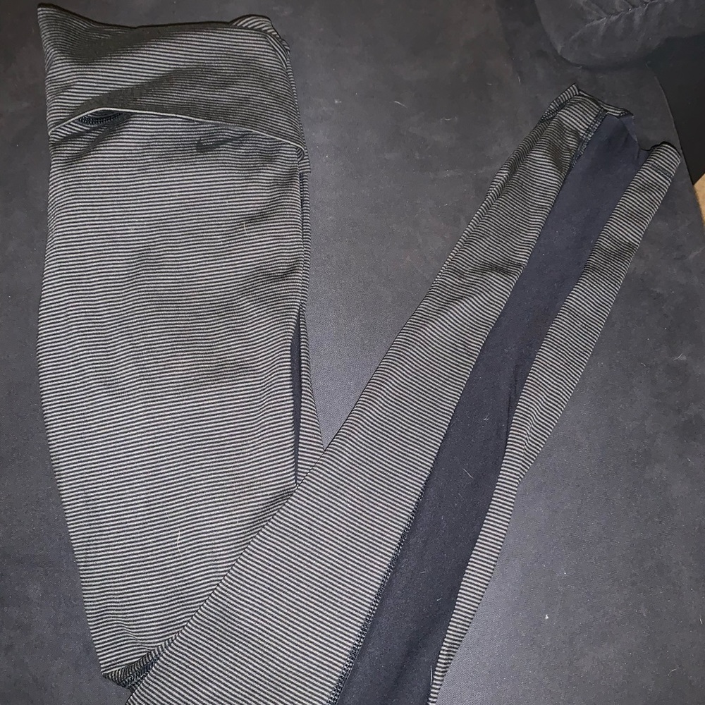 Nike leggings